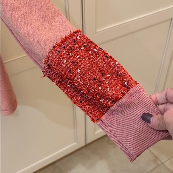 Sage Pink Peace Sign Sweatshirt - Picture 3 of 4